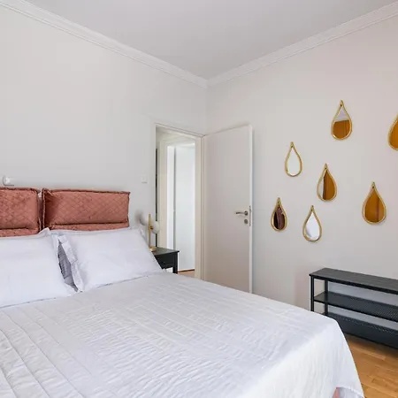 White Armonia Apartment *